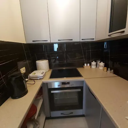 Arlis House Apartman *