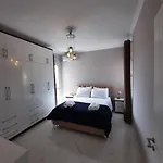 Arlis House Διαμέρισμα *