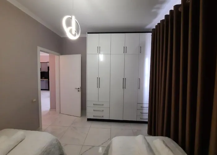 Arlis House Golem (Tirana)