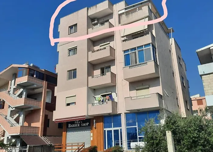 Arlis House Apartment